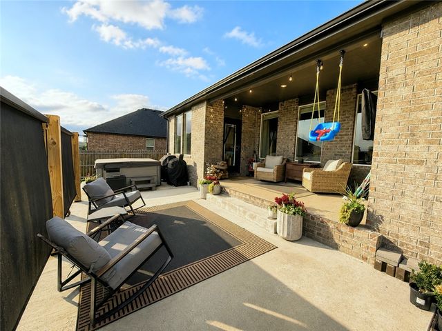 431 Snow Bend, Farmington, AR 72730