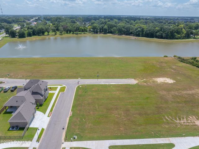 200 Sea Island Lane, Youngsville, LA 70592