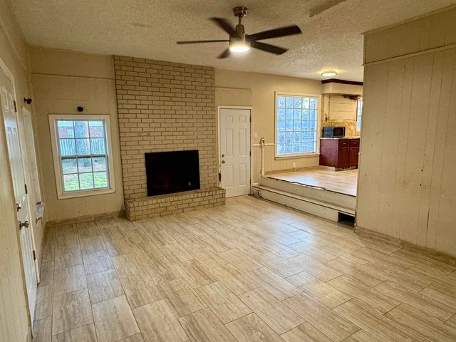 2460 CARDIGAN DR, Memphis, TN 38119