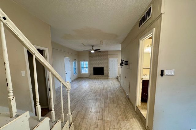 2460 CARDIGAN DR, Memphis, TN 38119