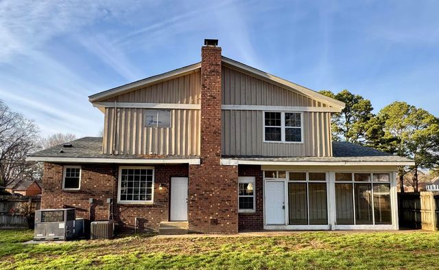 2460 CARDIGAN DR, Memphis, TN 38119