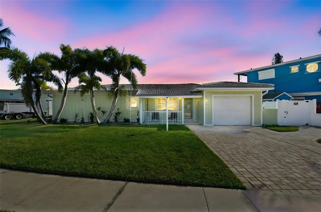 15302 HARBOR DRIVE, Madeira Beach, FL 33708