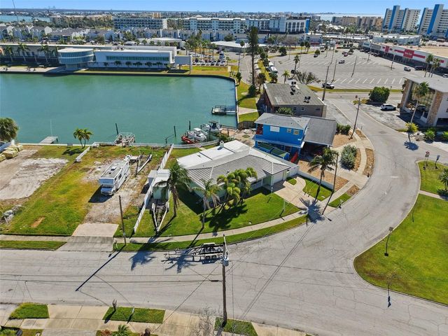 15302 HARBOR DRIVE, Madeira Beach, FL 33708