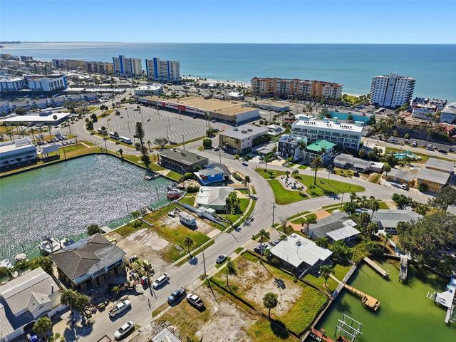 15302 HARBOR DRIVE, Madeira Beach, FL 33708