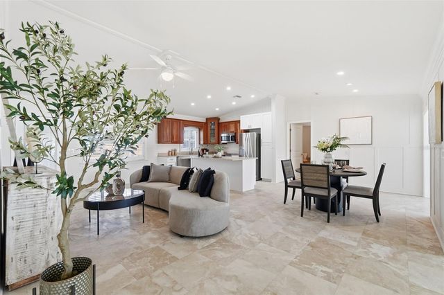 15302 HARBOR DRIVE, Madeira Beach, FL 33708