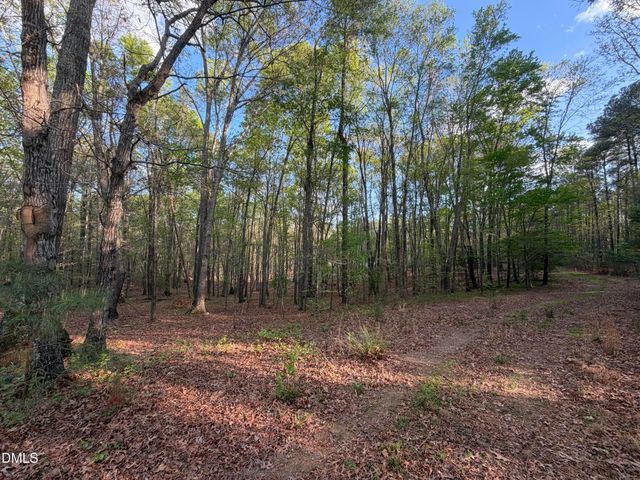 7870 Nc 42, Holly Springs, NC 27540