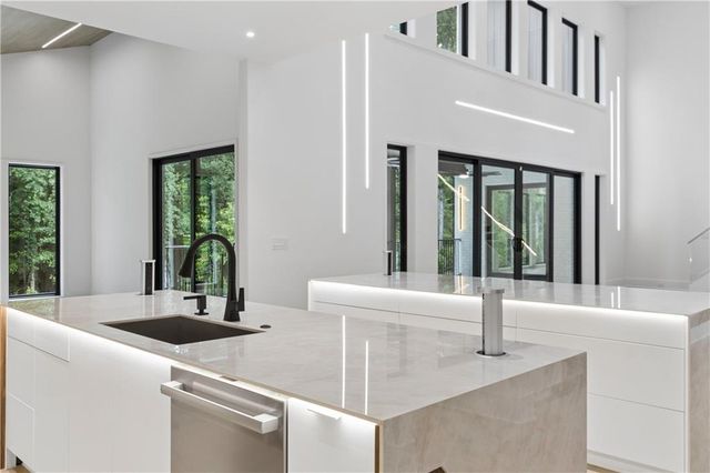 1000 Clementstone NE Drive, Sandy Springs, GA 30342