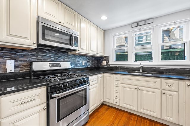 546 Shirley St, Winthrop, MA 02152