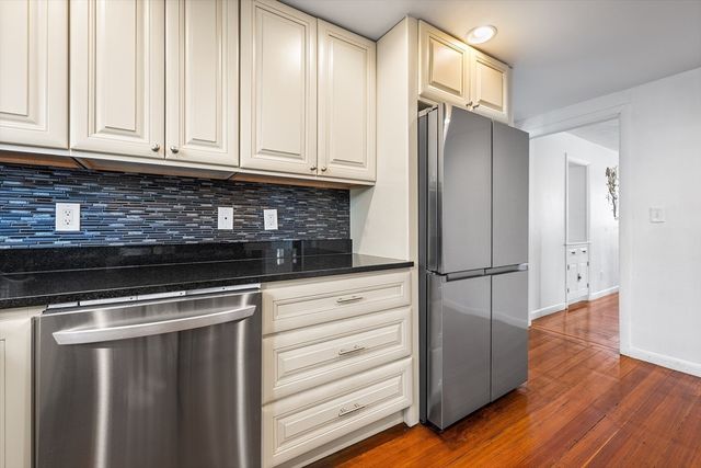 546 Shirley St, Winthrop, MA 02152