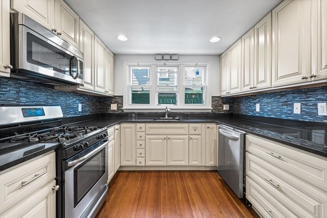 546 Shirley St, Winthrop, MA 02152