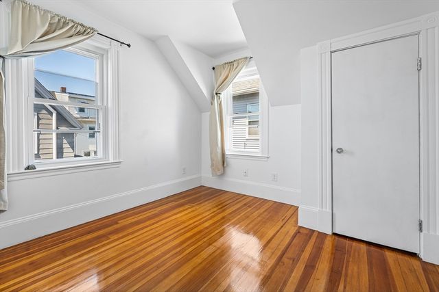 546 Shirley St, Winthrop, MA 02152
