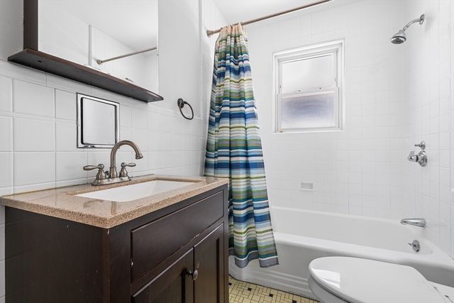 546 Shirley St, Winthrop, MA 02152