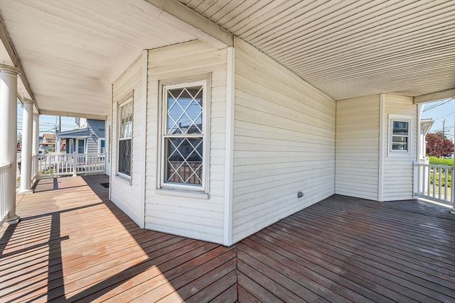 546 Shirley St, Winthrop, MA 02152