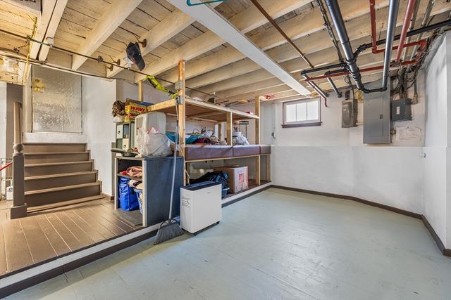 546 Shirley St, Winthrop, MA 02152