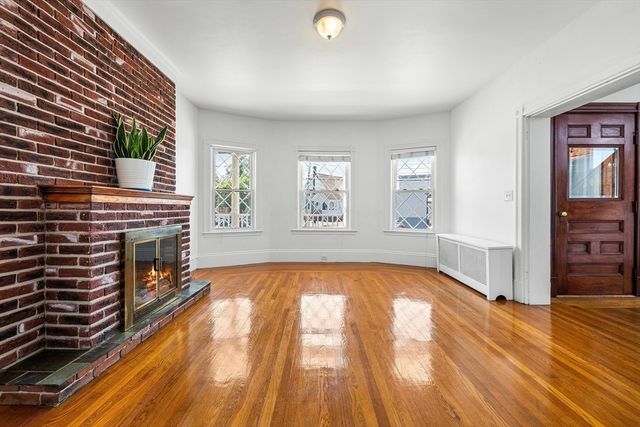 546 Shirley St, Winthrop, MA 02152