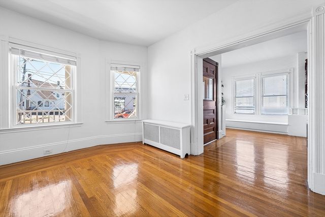 546 Shirley St, Winthrop, MA 02152