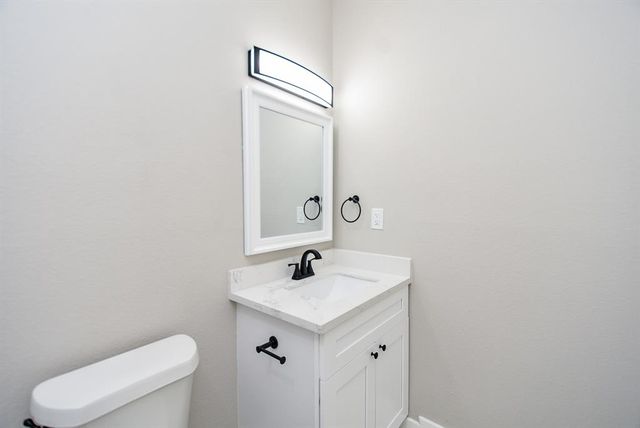 16974 W Lynbrook, Montgomery, TX 77316