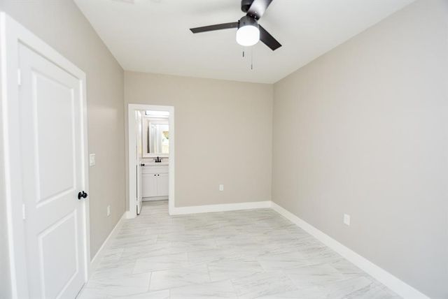 16974 W Lynbrook, Montgomery, TX 77316