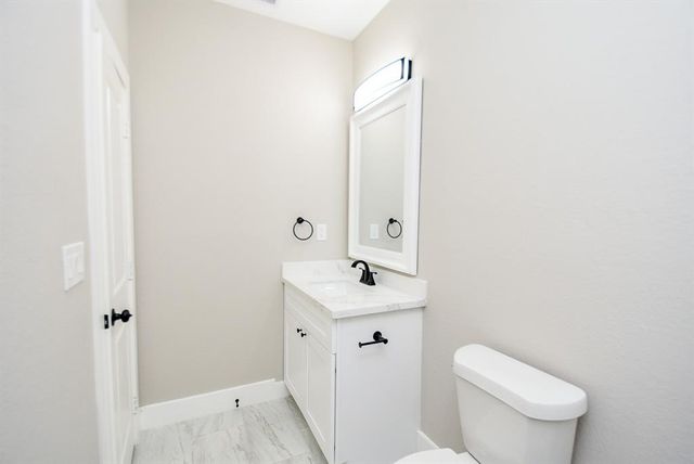16974 W Lynbrook, Montgomery, TX 77316