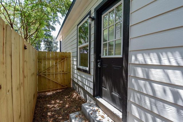 16974 W Lynbrook, Montgomery, TX 77316