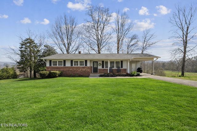 786 Swan Pond Circle Rd, Harriman, TN 37748