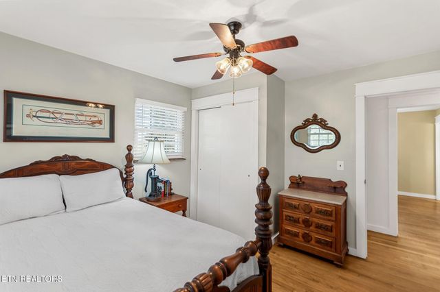 786 Swan Pond Circle Rd, Harriman, TN 37748