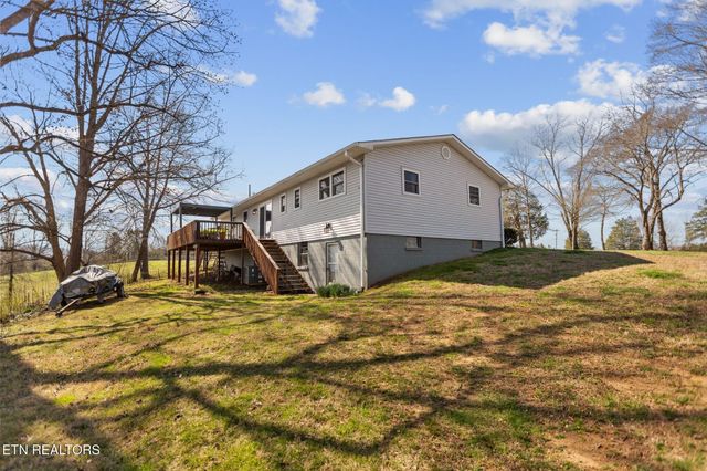 786 Swan Pond Circle Rd, Harriman, TN 37748