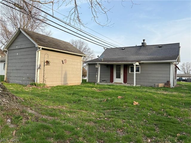237 Race Avenue, Byesville, OH 43723