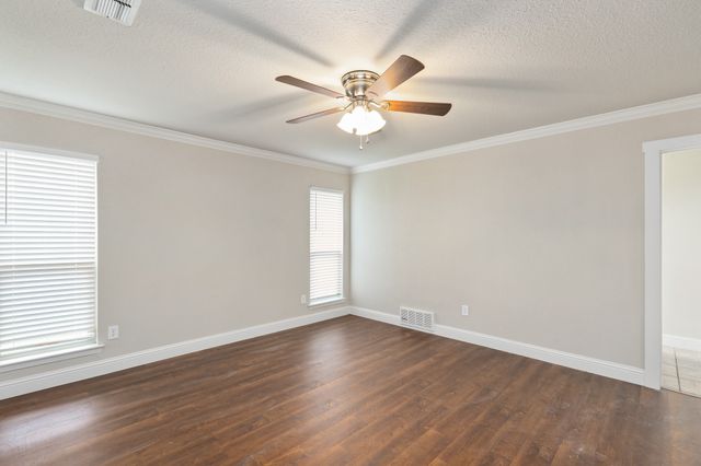 6728 Fair Meadows Drive, North Richland Hills, TX 76182