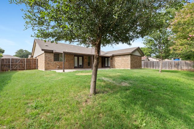 6728 Fair Meadows Drive, North Richland Hills, TX 76182