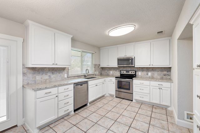 6728 Fair Meadows Drive, North Richland Hills, TX 76182