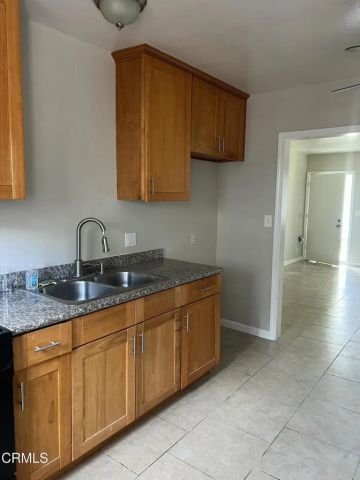 140 W 5th Street 2, San Dimas, CA 91773