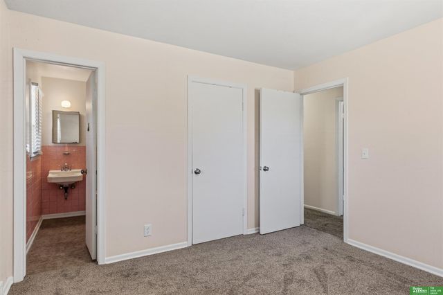 4905 N 59TH Street, Omaha, NE 68104