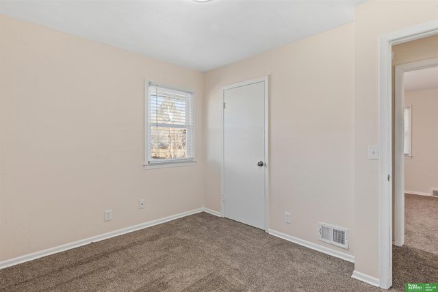 4905 N 59TH Street, Omaha, NE 68104