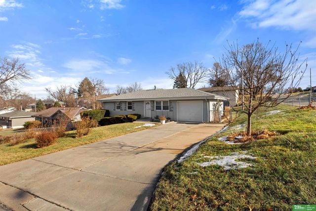 4905 N 59TH Street, Omaha, NE 68104