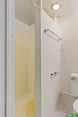 4905 N 59TH Street, Omaha, NE 68104