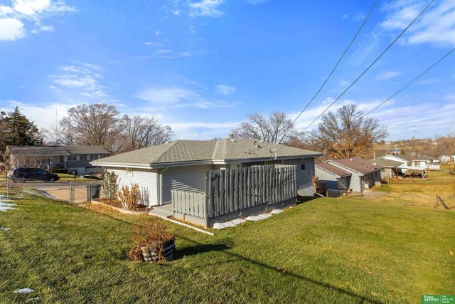 4905 N 59TH Street, Omaha, NE 68104