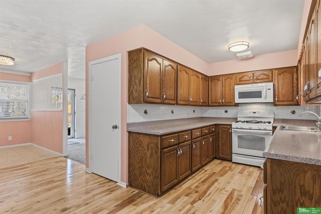 4905 N 59TH Street, Omaha, NE 68104