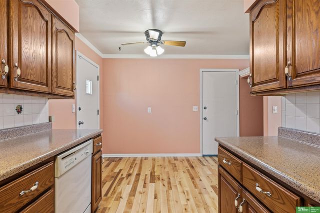 4905 N 59TH Street, Omaha, NE 68104