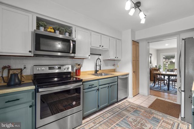 51 WALDEN MILL WAY, Catonsville, MD 21228