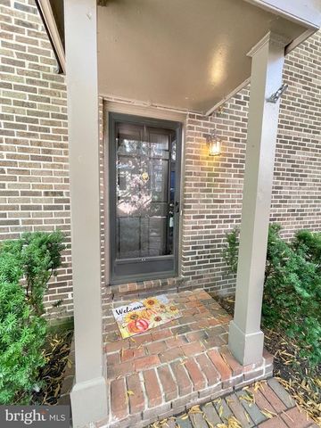 1208 W ABINGDON DR, Alexandria, VA 22314