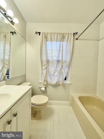 1208 W ABINGDON DR, Alexandria, VA 22314