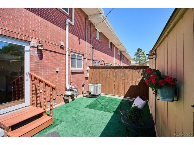 3952 S Yosemite St, Denver, CO 80237