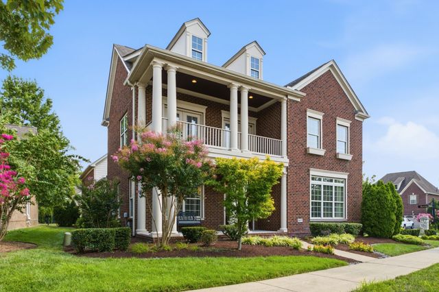 1655 Noah Ln, Gallatin, TN 37066