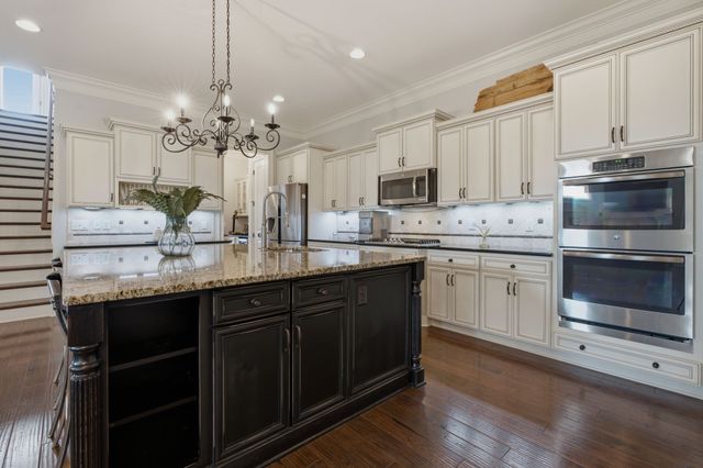 1655 Noah Ln, Gallatin, TN 37066