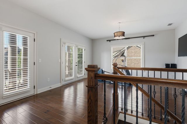 1655 Noah Ln, Gallatin, TN 37066