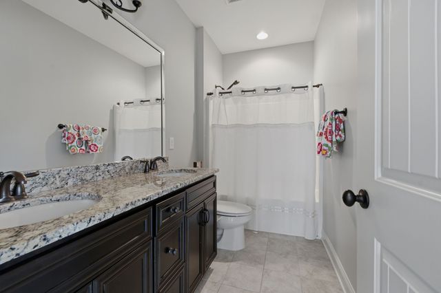 1655 Noah Ln, Gallatin, TN 37066