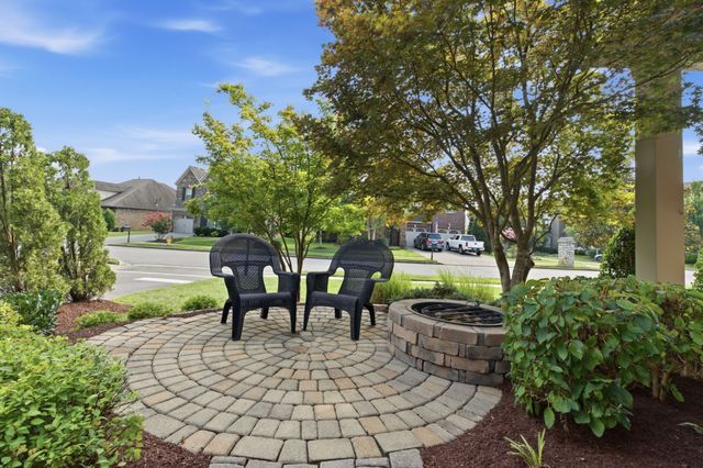 1655 Noah Ln, Gallatin, TN 37066
