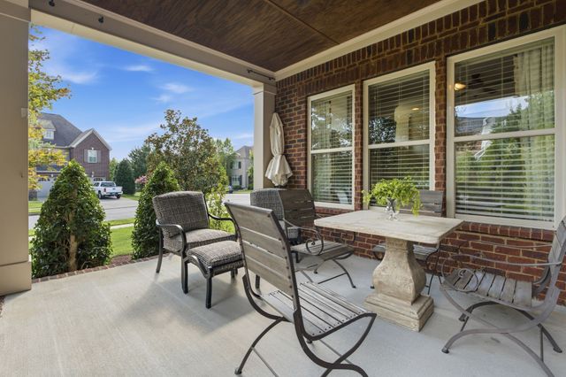 1655 Noah Ln, Gallatin, TN 37066