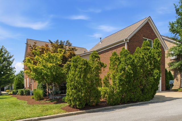 1655 Noah Ln, Gallatin, TN 37066